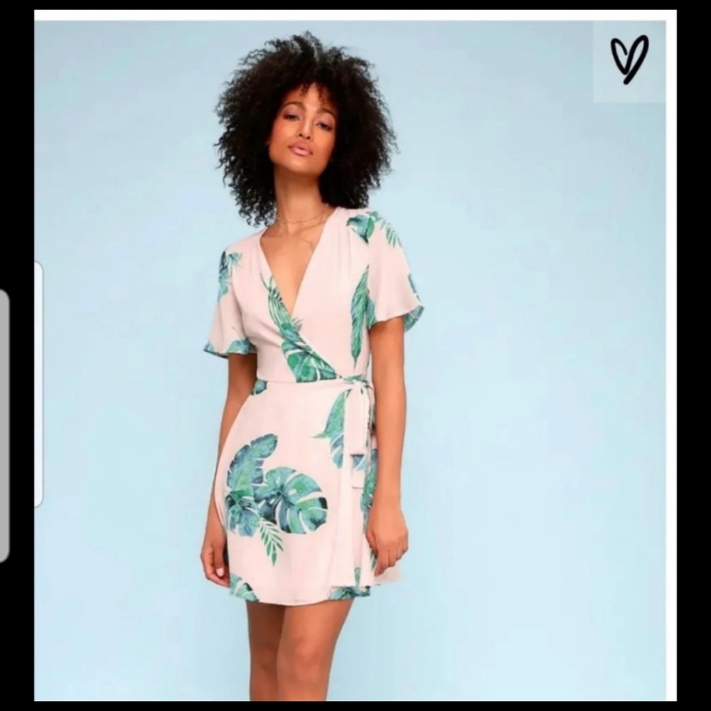 Lulus Leaf print Dress wrap dress xs